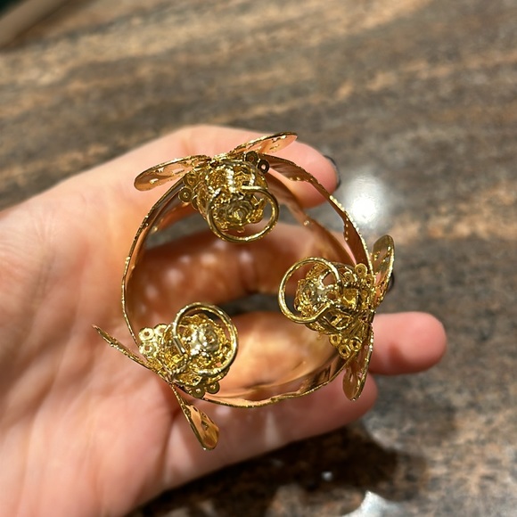 Dancing Angels Hallmark Gold Tree Topper - Picture 5 of 7